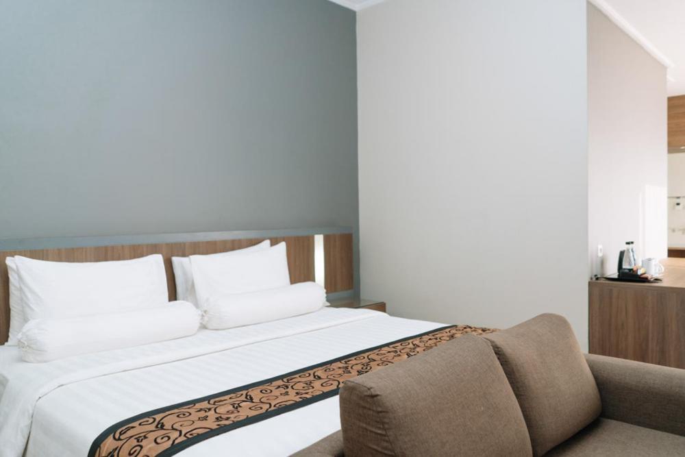 Anugrah Hotel Sukabumi Zewnętrze zdjęcie